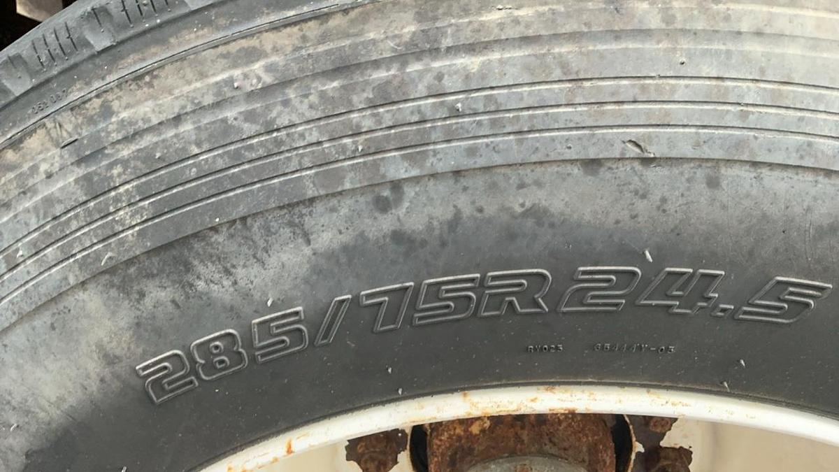 Used 1998 Strick Van Trailer