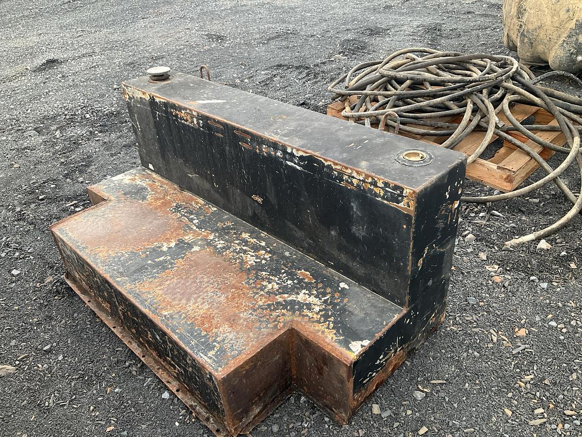 Used Fuel Transfers Tank