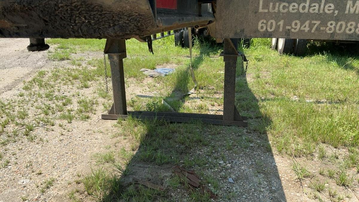 Used 2020 FMI Log Trailer