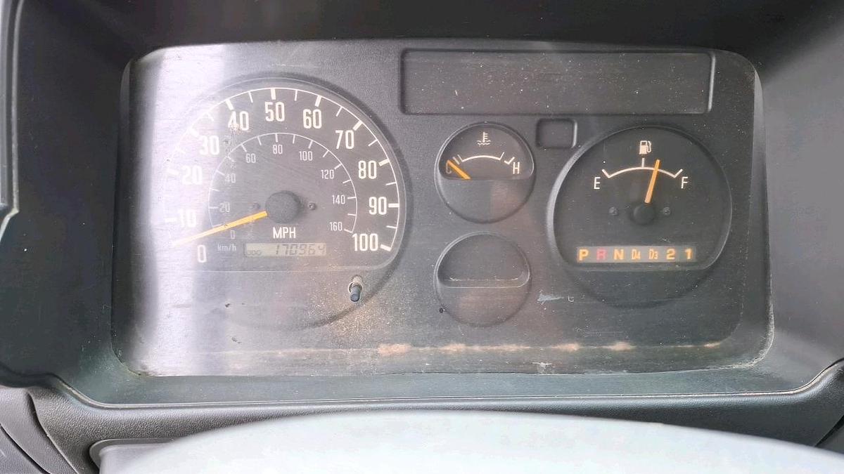 Used 2007 Isuzu Flatbed Truck