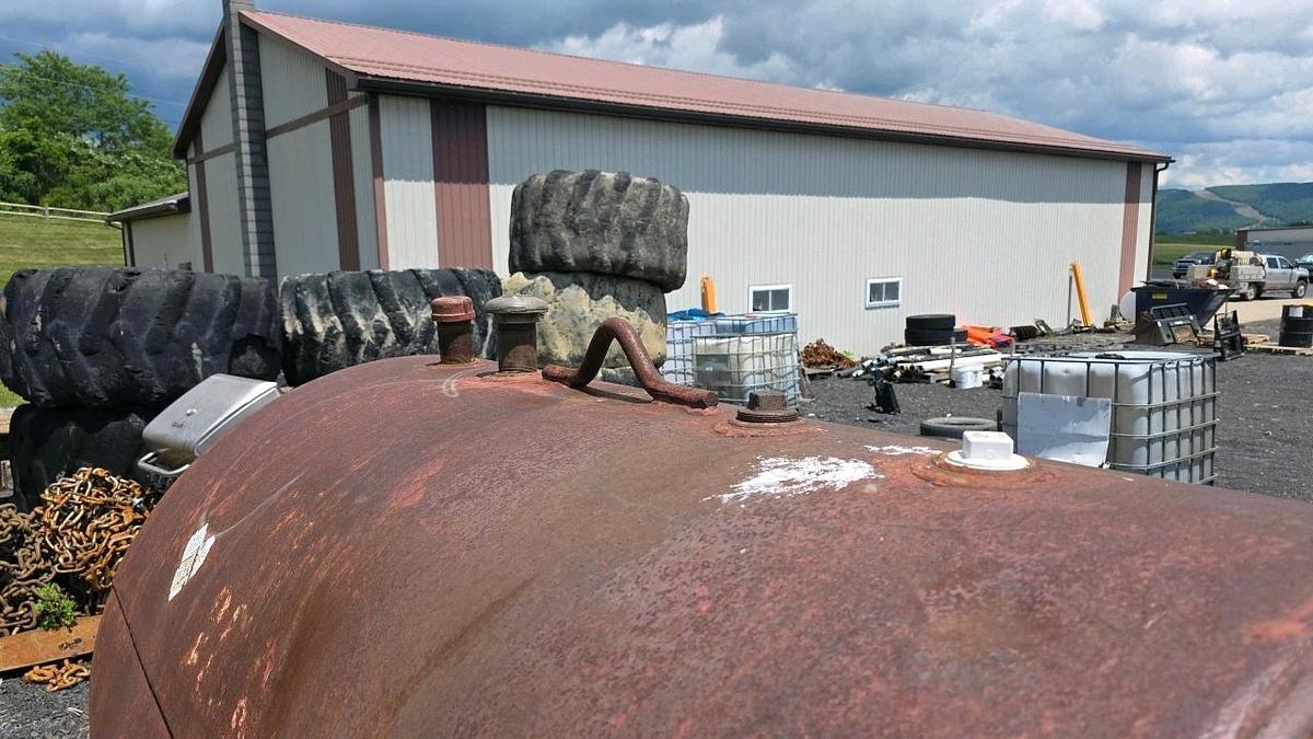 Used 500 Gallon Fuel Tank