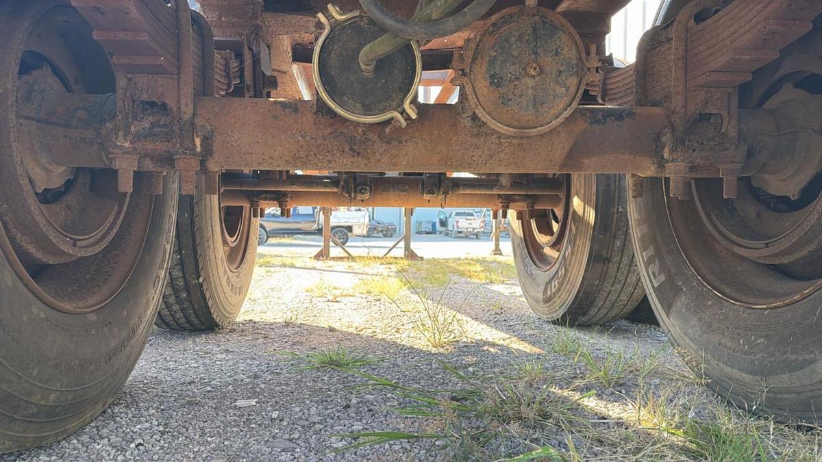 Used 1998 Sun Manufacturing Log Trailer