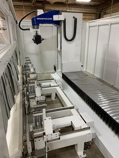 BACCI "TWIN-JET" X3400, 6-AXIS TWIN TABLE CNC MACHINING CENTER