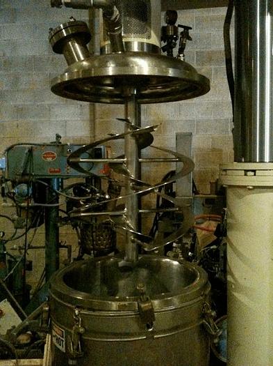 Used 40 GALLON ROSS DOUBLE HELICAL MIXER/REACTOR – S/S – 35 PSI – JACKETED