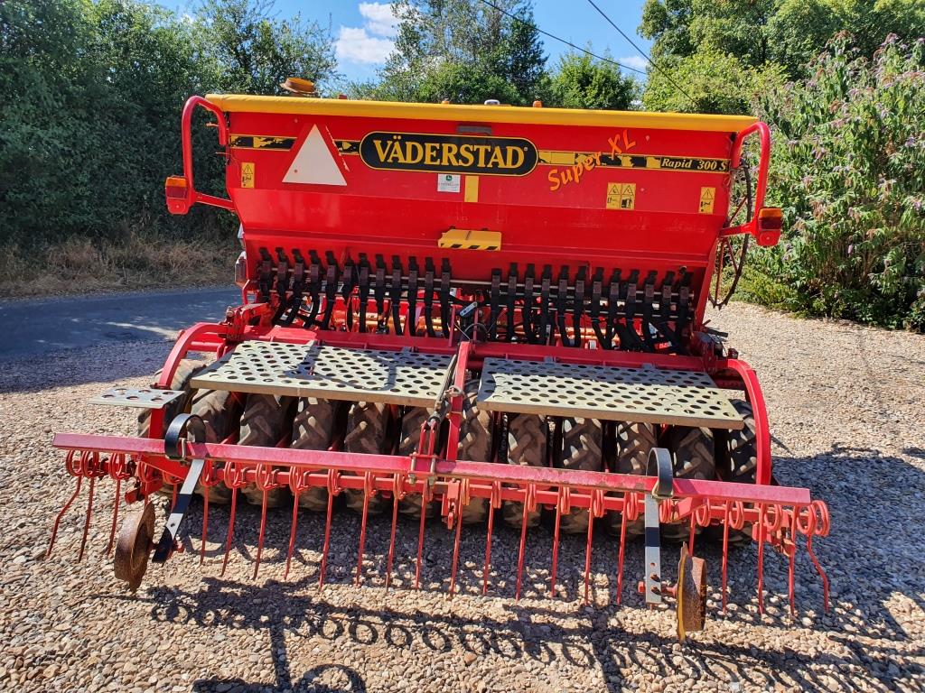 Used Vaderstad 300 Super XL Seed Drill for Sale at LBG Machinery, Ltd.