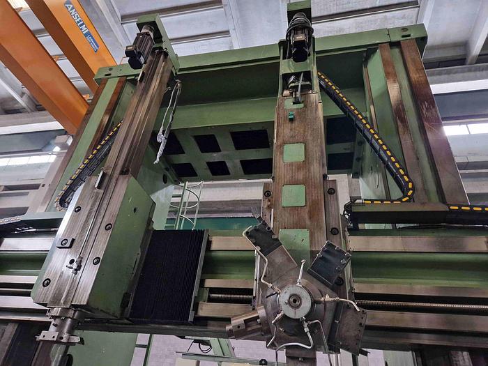 Usato TORNIO VERTICALE TITAN SC 33 H CNC