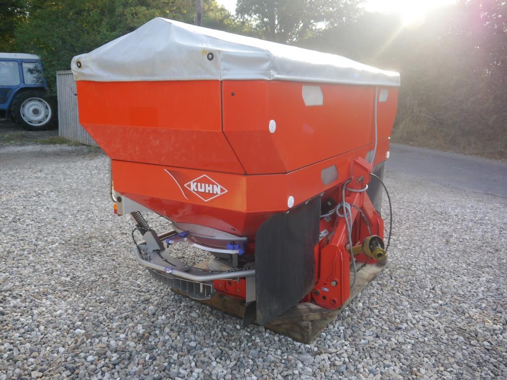Used Kuhn Axis 40.1 W Fertiliser Spreader
