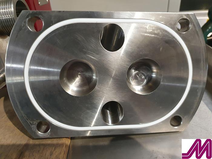Refurbished SSP 13-0019-075 Fully Refurbished 1 1/2" Rotary Lobe Pump Head with Built In Pressure Relief Valve