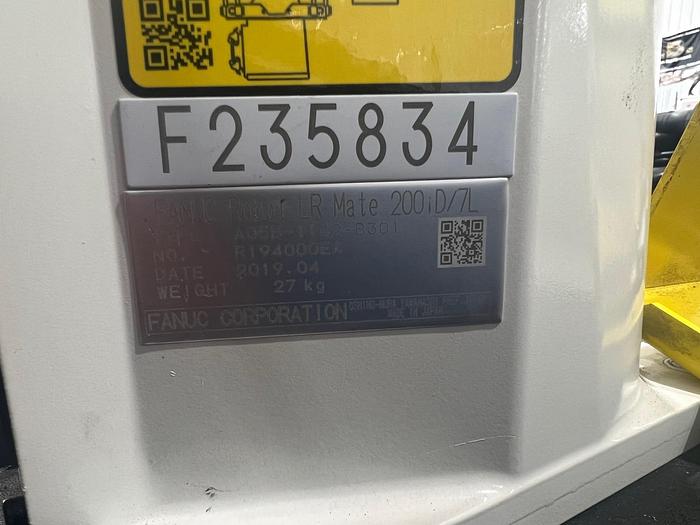 Used 2019 FANUC LR MATE 200iD/7L WITH R30iB MATE PLUS COMPACT CONTROLLER BARELY USED