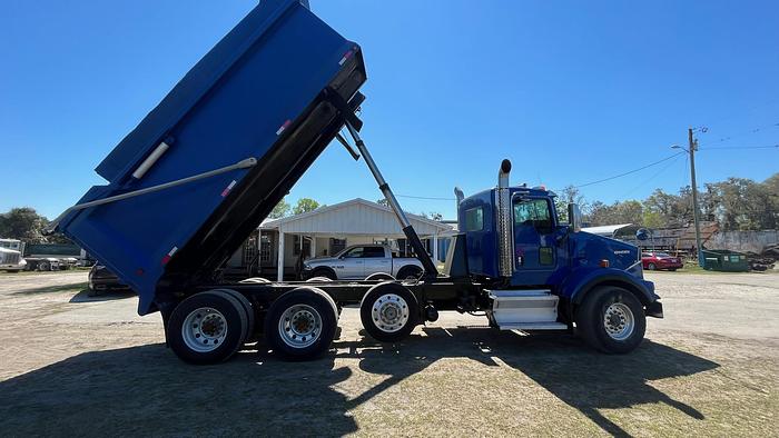 Used 2011 Kenworth T800