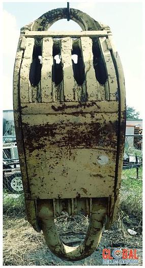 Used Item 0679 : EMSCO 250Ton Travelling Block
