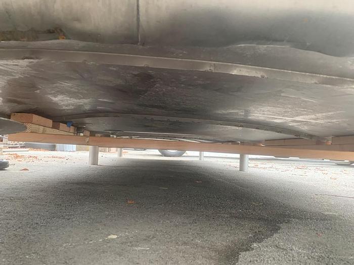 Used Tank, 3,000 Gallon, S/st, Jkt, Agit, Horiz, 3-Compartment #C743866