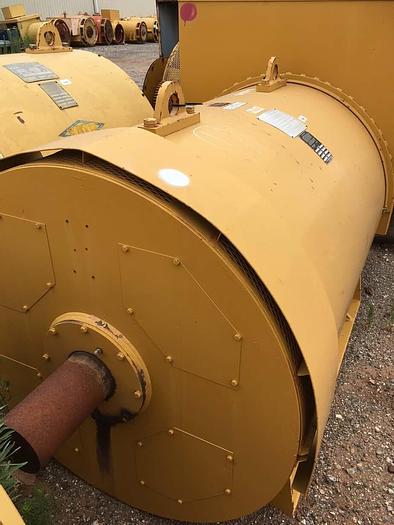 Used Kato 1050kW 1200 RPM 600 Volt Double Bearing Synchronous AC Generator End