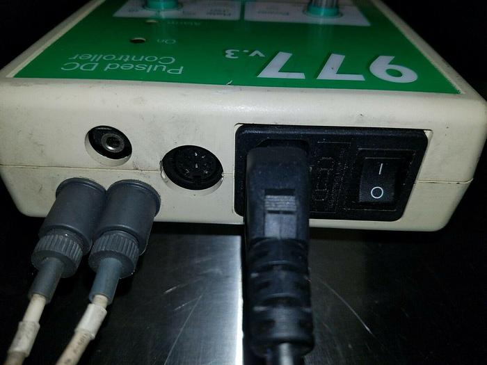 Used Meech 977 v3 Pulsed DC Controller with 976 Static Eliminator Ionizing Bar