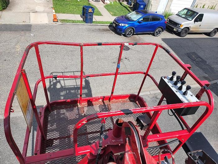 Used 2017 Elliott G85R Sign Crane on 2017 Freightliner M2-106 6x4 Reg Cab Flatbed Truck - MB7599