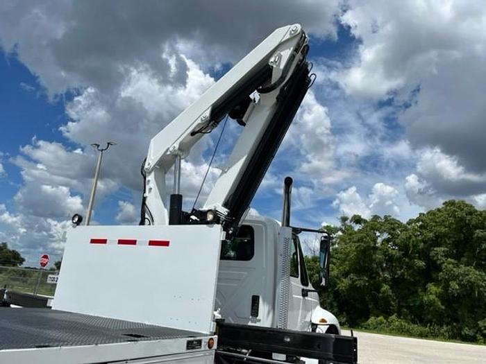 Used PM 12023 11,905 lbs Knuckle Boom on 2013 International 4300 Reg Cab Flatbed Truck - C83944