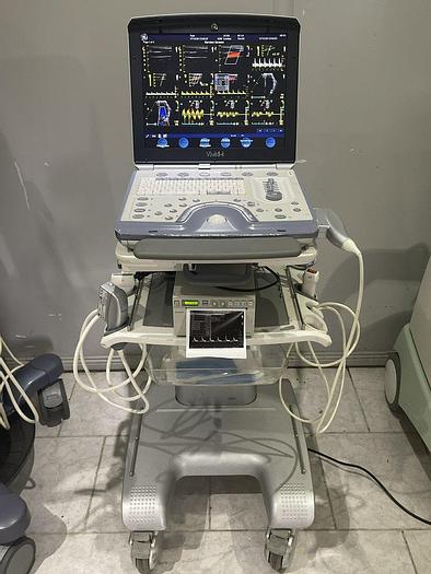 Used GE Vivid i Ultraschallgerät mit 2x Sonden Software Version 2.1.16 auf GE Vivid i Trolley
