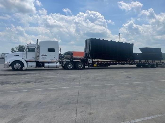 Refurbished 5 yard refurbished Baker Equipment stationary machine and 42 yard HD receiver compaction container