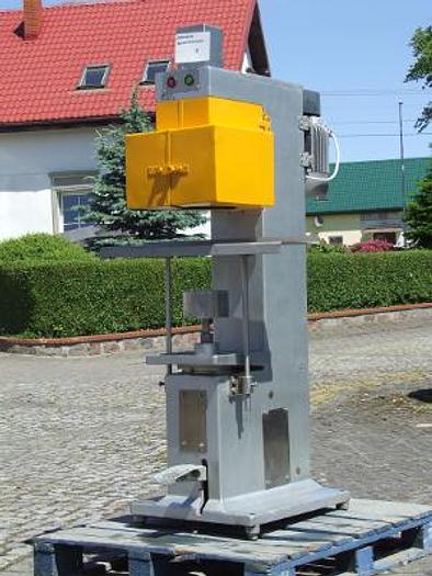 Gebraucht WZC-11 Schließmaschine