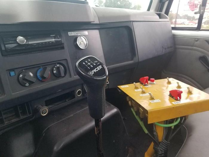 Used 1999 INTERNATIONAL 4900