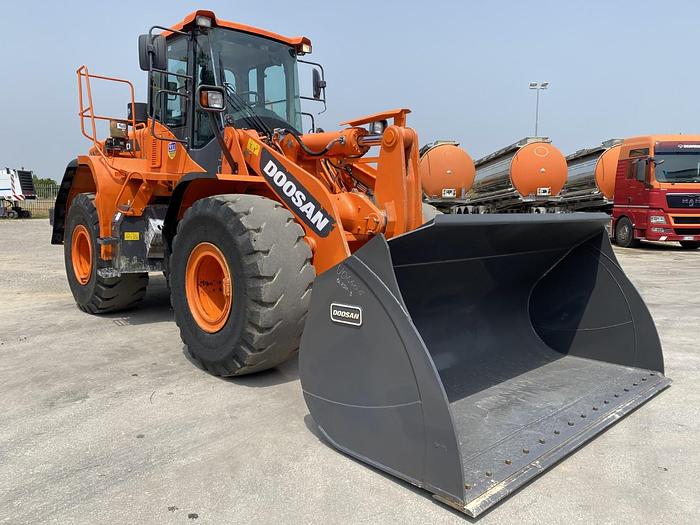 Usato 2014 DOOSAN DL 300-3