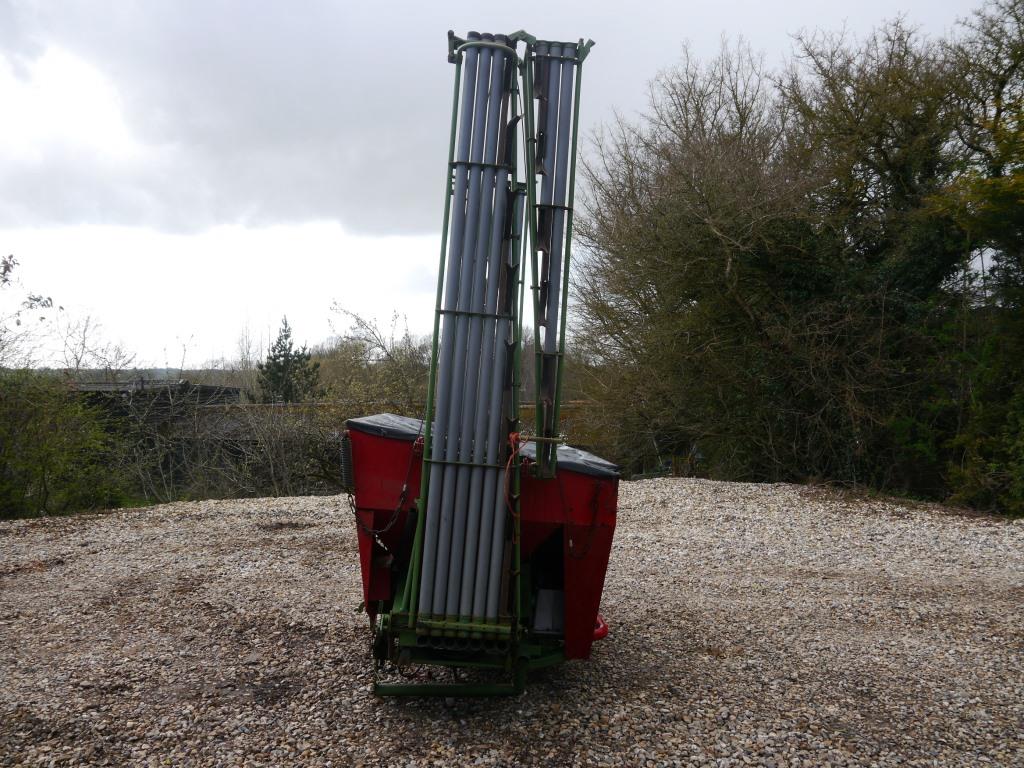 Used Nodet DPS12 Fertiliser Spreader