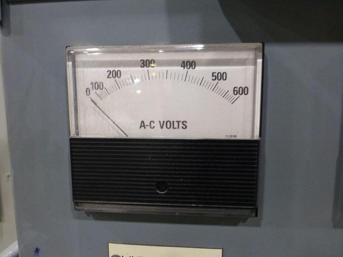 Used SQUARE D COMPANY 750 / 1000 KVA TRANSFORMER W/ BREAKERS