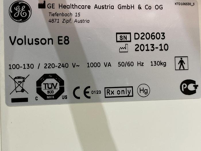 Used GE Voluson E8 Ultraschallgerät mit 2x Sonde und Fußschalter