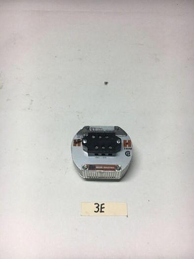Used MOORE INDUSTRIES SCX/4-20MA/4-2