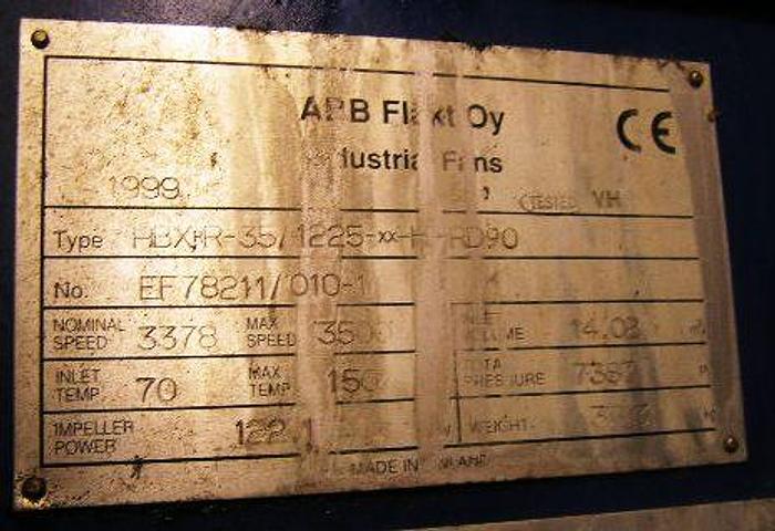 Used 2002 – 1-pass MVR falling film vacuum evaporator unit