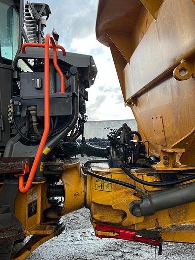 Used 2014 VOLVO A25G OFF ROAD HAUL TRUCK