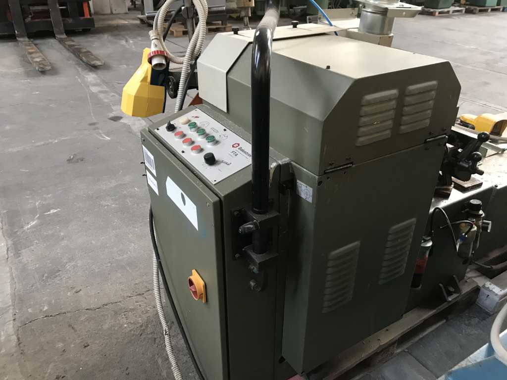 Usato Intestatrice Fresatrice Foratrice marca Balestrini
