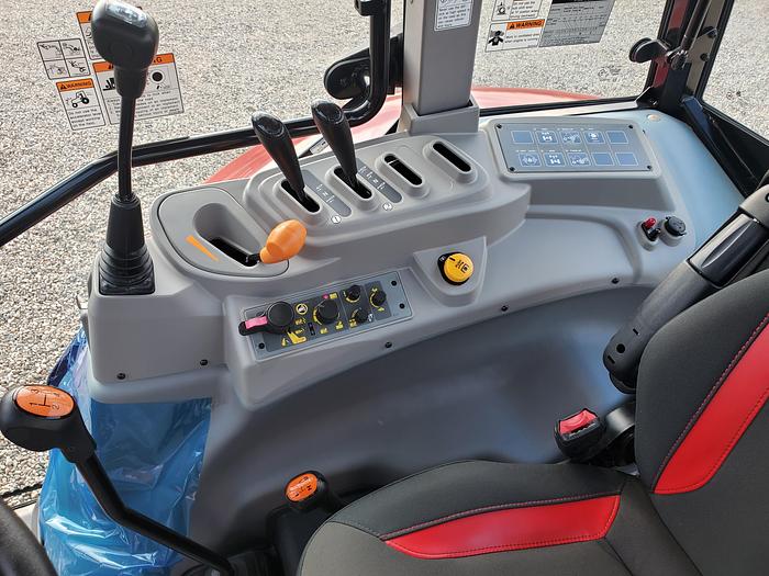 125 hp Mahindra 9125S Tractor w/ Loader ** 4 hrs - Never Used **