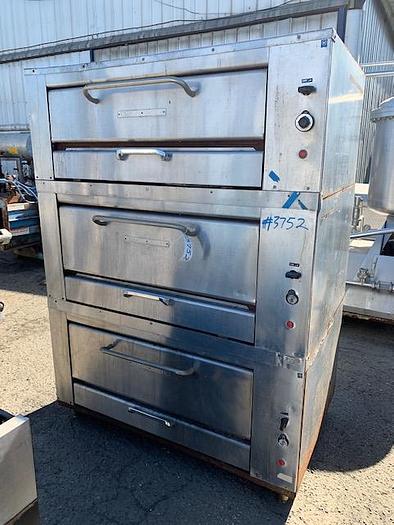 Montague 3 Tier Pizza - Bread Oven