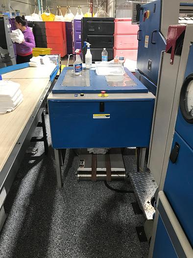 Used 2010 CHICAGO FOLDER, 136", 5 LANE WITH ACCUMULATOR AND STACKER