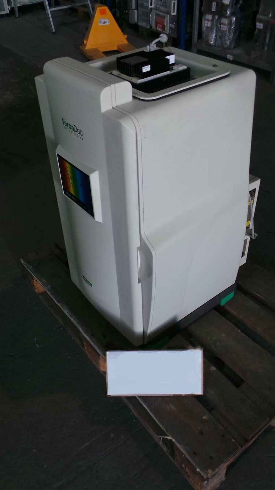 Used Bio-Rad VERSDOC Imaging System 4000 / VersDoc / 100~240 VAC / 50~60Hz / 350W / BiO-RAD /