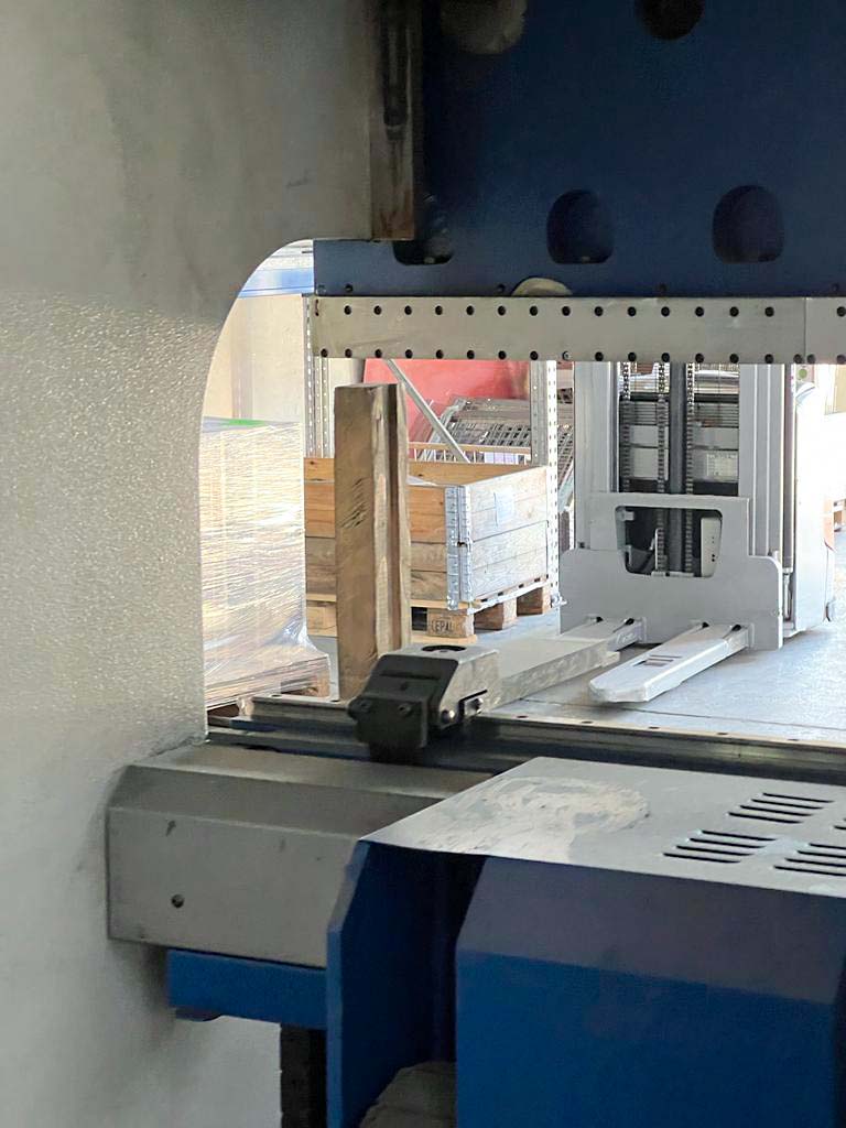 Used Trumpf Trumabend V50 - Press Brake - 2000