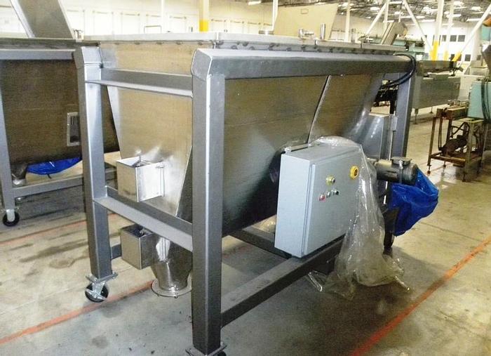 Unused Hopper, 50 CF, S/st, 6' x 4' x 4.5', Auger, Agitator, #C741914