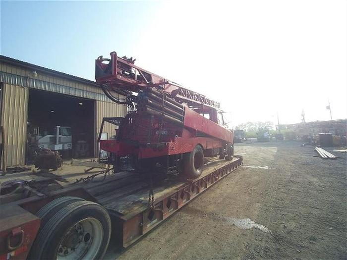 Used 1989 Speedstar 275 DSI Quik-Drill Rig