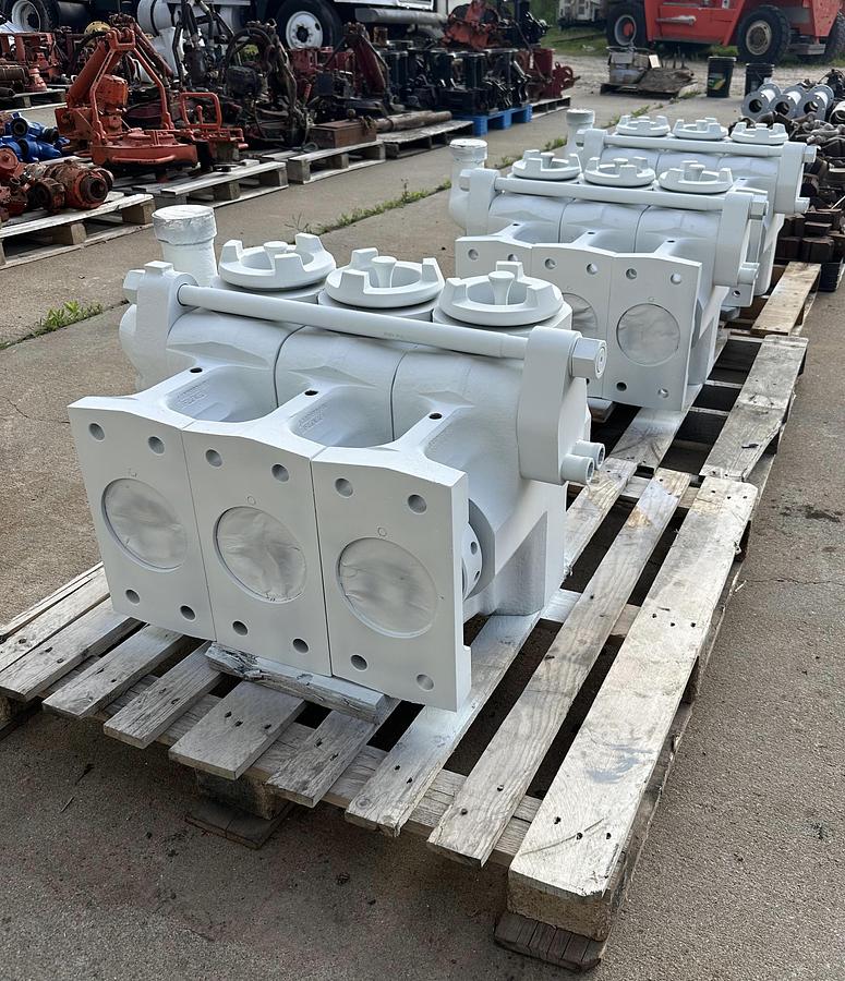 Refurbished HT-400 Triplex Pump Fluid Ends