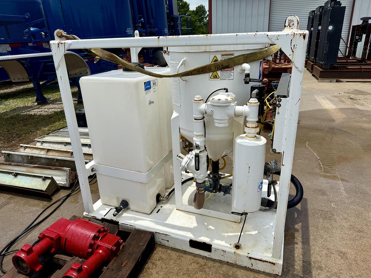 Used 2018 Schmidt Amphiblast Single Outlet Sandblast Pot