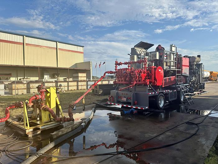 Refurbished 2010 TEAS Twin HT-400 Triplex Fluid Pump Trailer