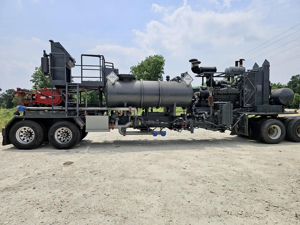 Refurbished 2011 New Capsule HT-400 Acid Pump Trailer
