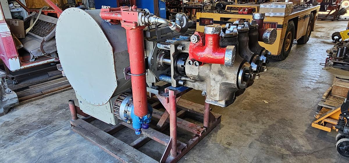 Refurbished Halliburton HT-400 Triplex Pump