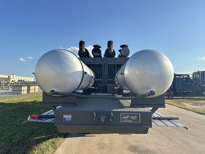 Refurbished 2010 TEAS Twin HT-400 Triplex Fluid Pump Trailer