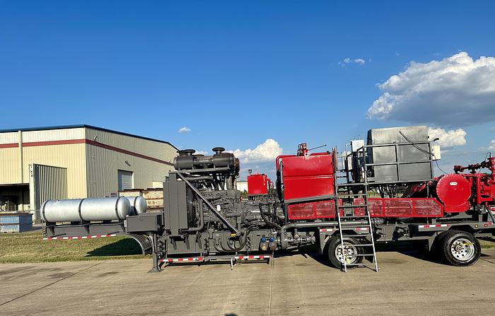 Refurbished 2010 TEAS Twin HT-400 Triplex Fluid Pump Trailer