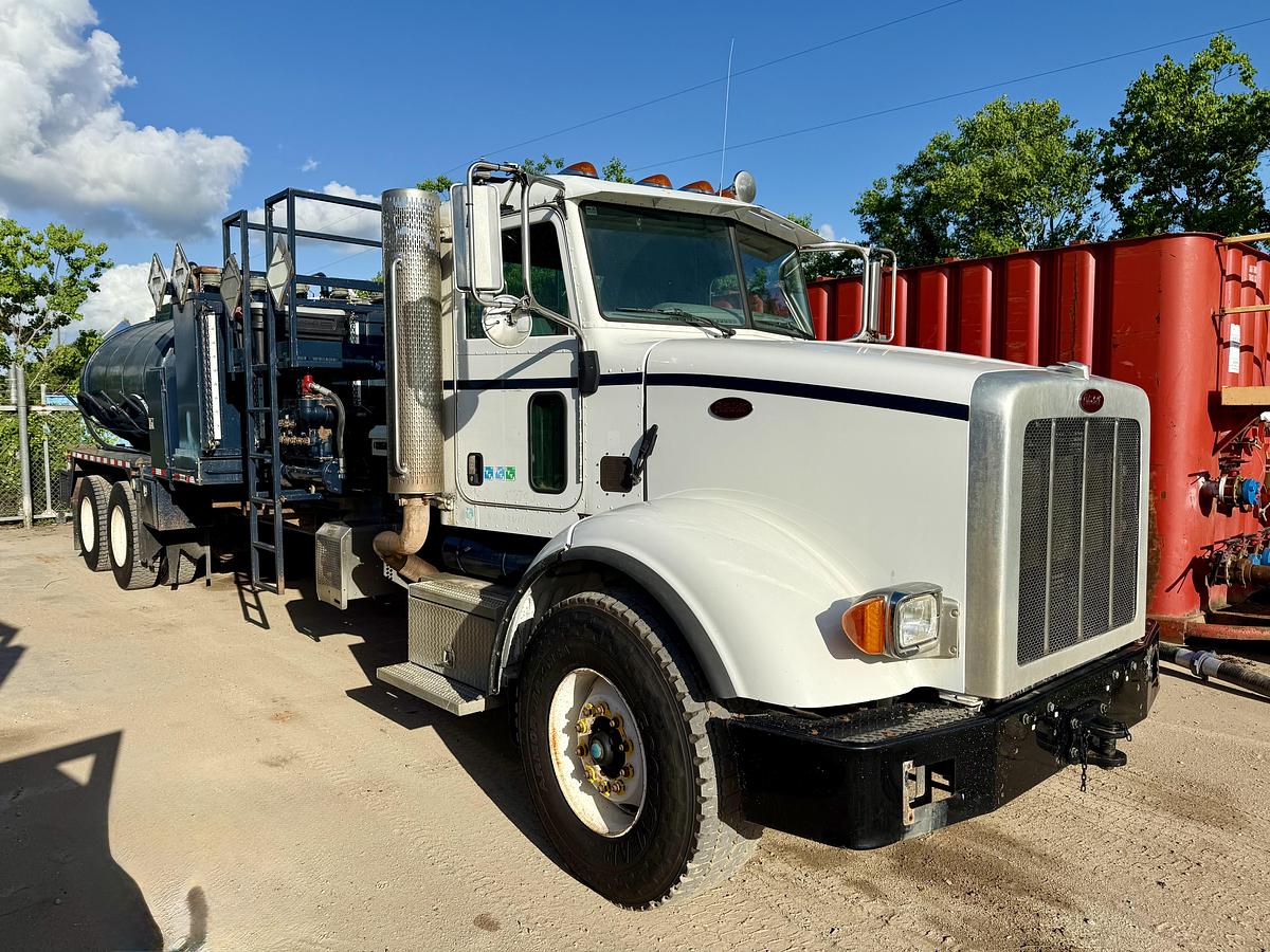 Used 2010 Peterbilt Acid Treater/ Kill Truck
