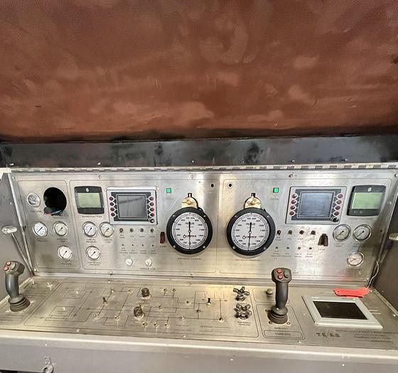 Refurbished 2010 TEAS Twin HT-400 Triplex Fluid Pump Trailer