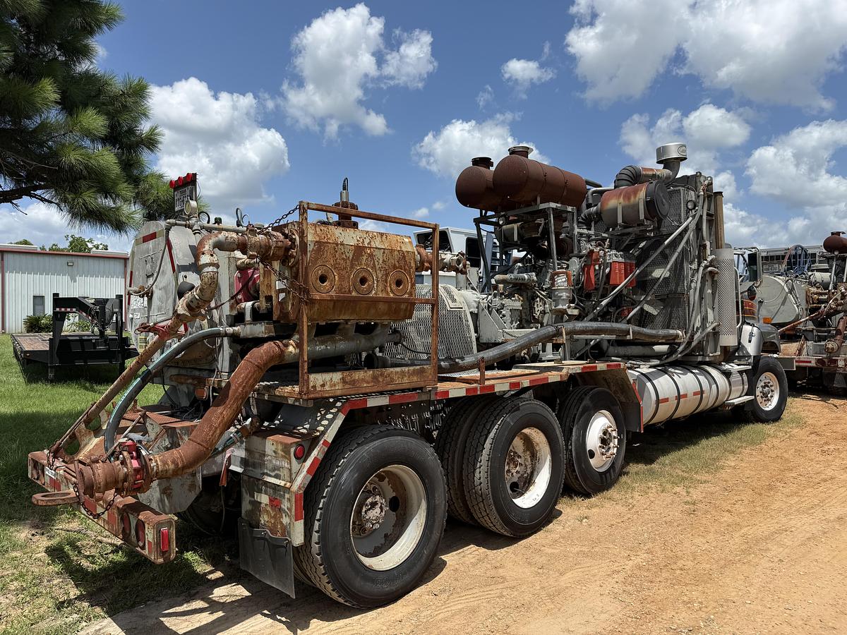 Refurbished 2008 International 1,350HP Bodyload Frac Pumper