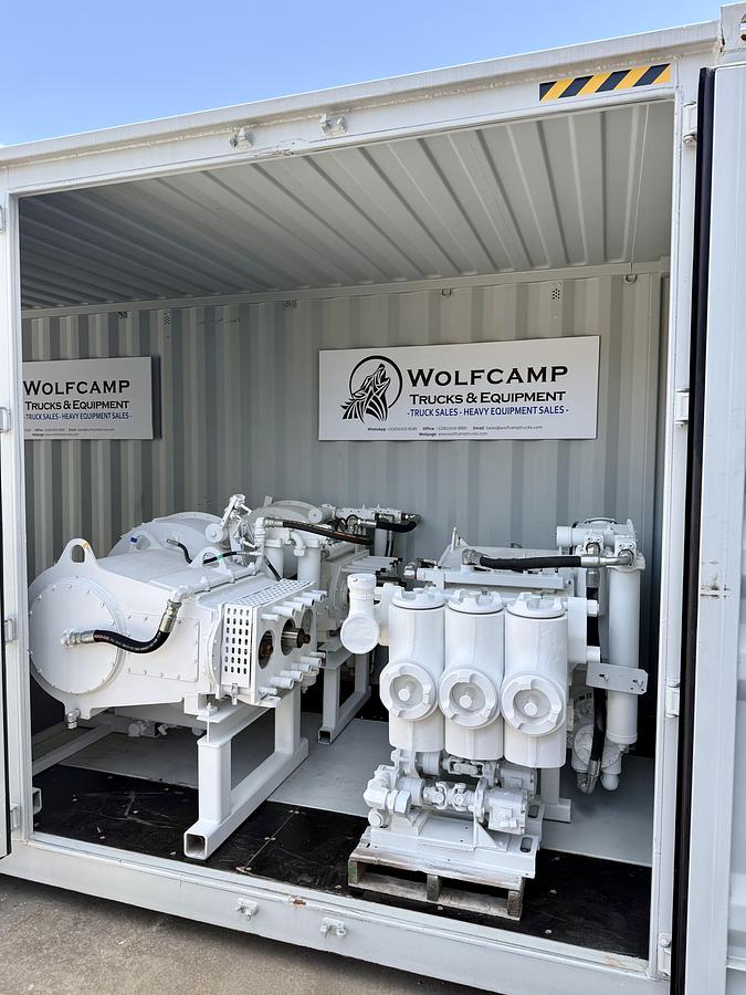 Refurbished Halliburton HT-400 Triplex Pump